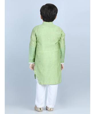 Green gold jacquard printed kurta with show pocket paired with white cotton pajama 5