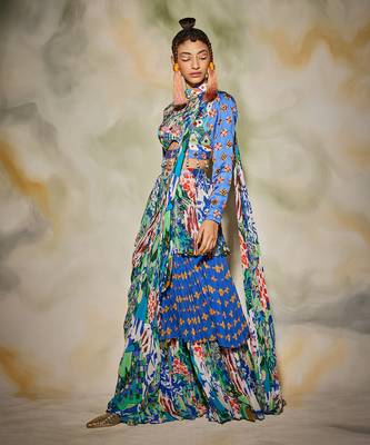 White & Blue Aztec Butta Printed Saree Set 2