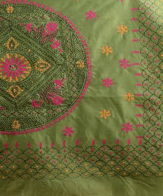GREEN,PINK & YELLOW  KATHA STITCH Hand Woven   Handloom  Saree. 2