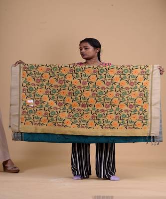 DEEP GREEN & GOLDEN   HANDLOOM  Hand Woven Silk  Jamdani Saree. 2