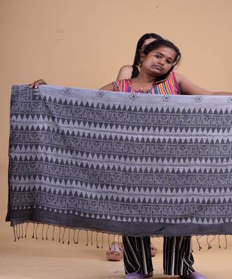 GREY & BLACK   HANDLOOM  Hand Woven Silk  Jamdani Saree. 2