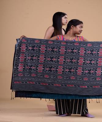 DEEP GREEN ,GREY & BLACK   HANDLOOM  Hand Woven Silk Tant Jamdani Saree. 2