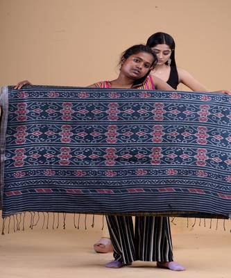 PISTA GREEN & GREY   HANDLOOM  Hand Woven Silk Tant Jamdani Saree. 2