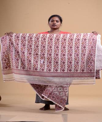 OFF-WHITE & MAROON DHAKAI JAMDANI  Hand Woven cotton silk  Handloom Saree. 2