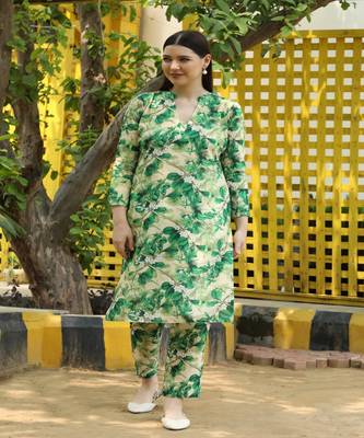 SHADES Muslin Printed green color suit set (set of 2) 1