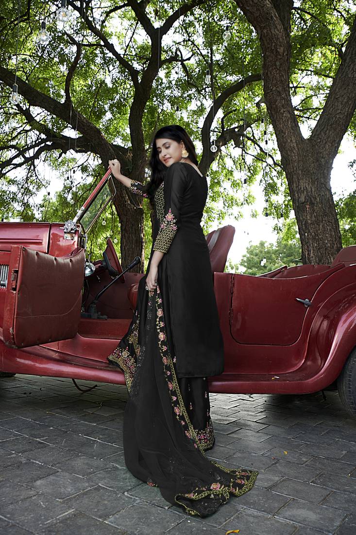 Fashion Kreza WOmen's Heavy Embroidered Work Sharara Suit with Dupatta