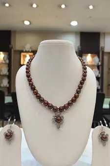White pearl necklaces