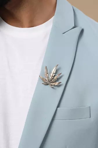 Majestic Maple brooch