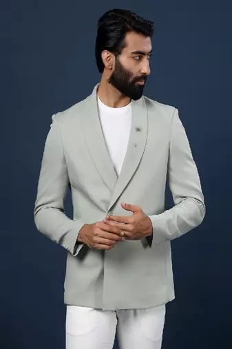 Majestic Maple Lapel Pin