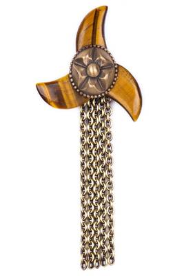 The Triple Claw Brooch 1