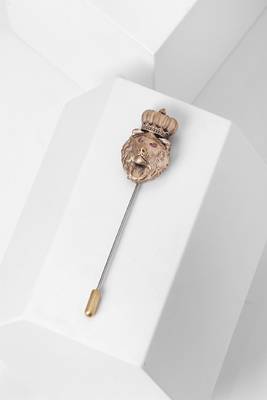 The Crowned King Lapel pin 2