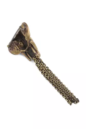 The Majesty Brooch