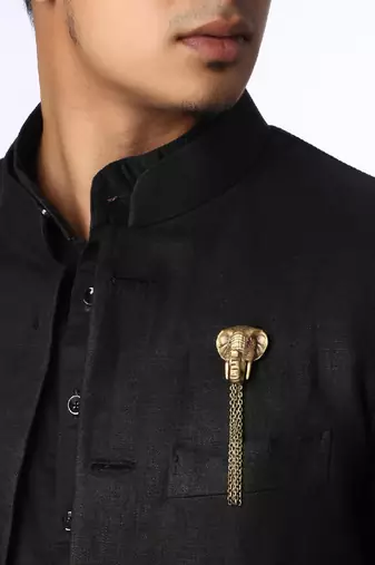 The Majesty Brooch