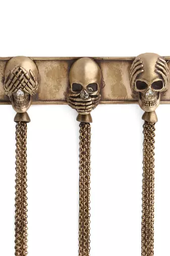 The Three Skulls Brooch