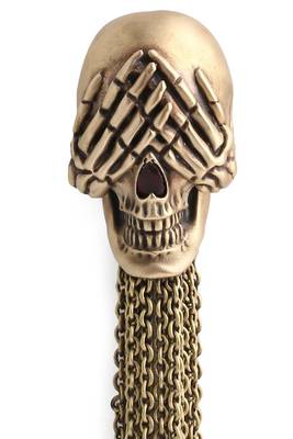 The Mizaru Inspired Skull Brooch 3