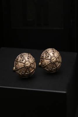 The Globe Cufflinks 1