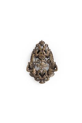 The Militades Collar Tips 3
