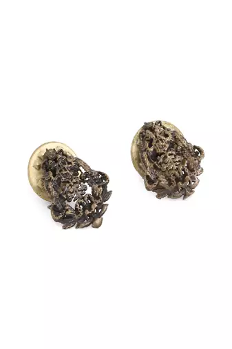 The Militades Collar Tips