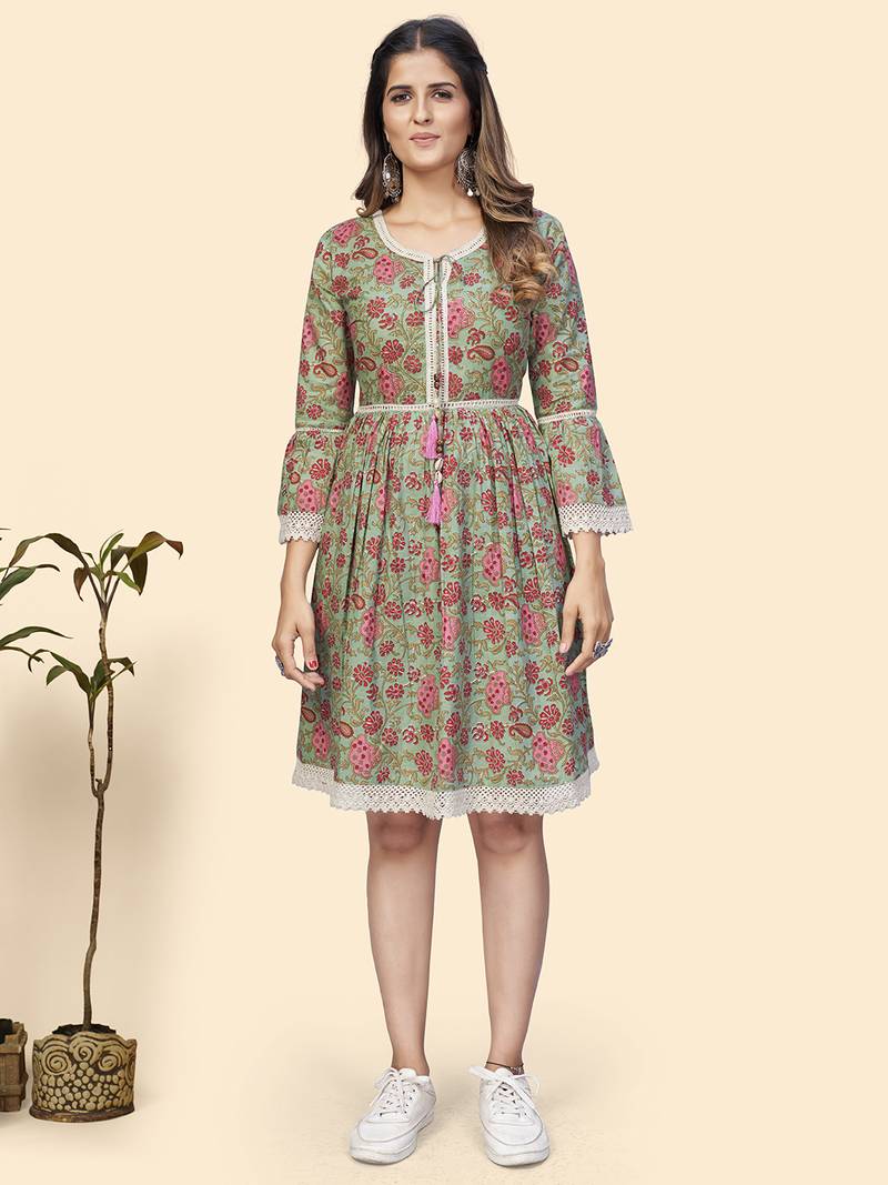 Vbuyz Women'S Floral Print Flared Cotton Sea Green Stitched kurti