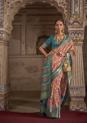   light pink printed silk saree with blouse 1