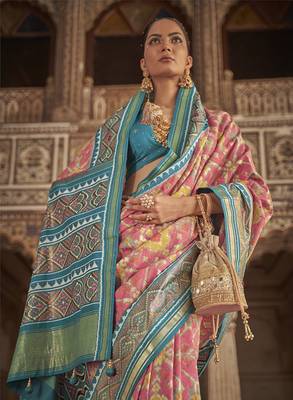  light pink printed silk saree with blouse 2