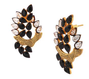 Floral Marquise 18K Gold Plated Black Kundan Stud Earring for Women 2