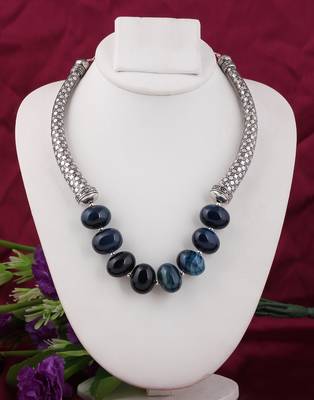 Blue agate necklaces 1