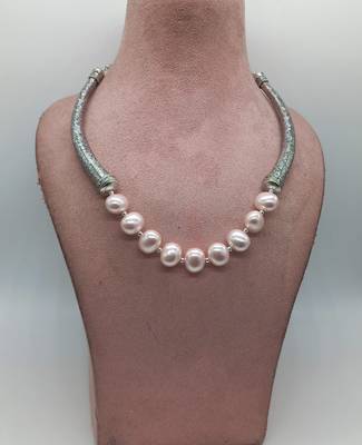 Pink pearl necklaces 2