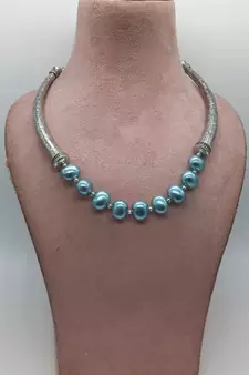 Blue pearl necklaces