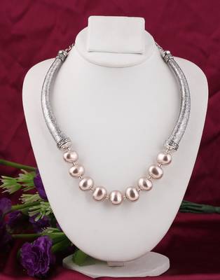 Brown pearl necklaces 1