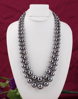 Black pearl necklaces 1