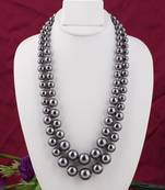 Black pearl necklaces