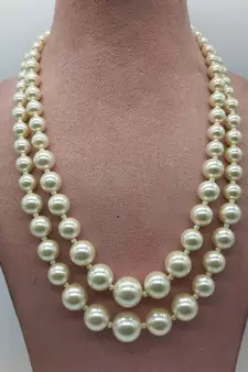 White pearl necklaces