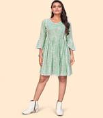 Vbuyz Women'S Floral Print Flared Georgette See Green Stitched Dress