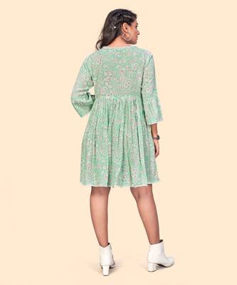 Vbuyz Women'S Floral Print Flared Georgette See Green Stitched Dress 3