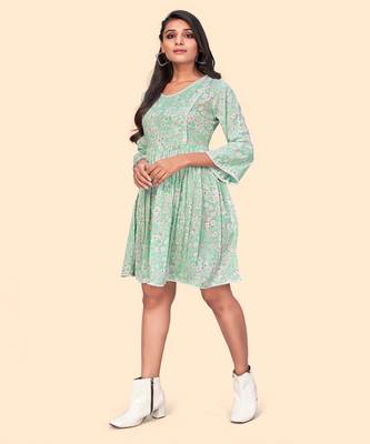 Vbuyz Women'S Floral Print Flared Georgette See Green Stitched Dress 4