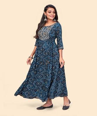 Vbuyz Women'S Printed & Embroidered Anarkali Rayon Blue Stitched Kurta 4