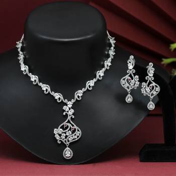 Silver necklace-sets 1
