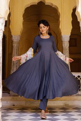 Solid grey anarkali suit set with hand painted organza dupatta 4