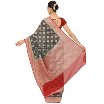 Grey woven georgette saree with blouse 2