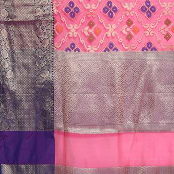 Pink woven kanchipuram silk saree with blouse 4