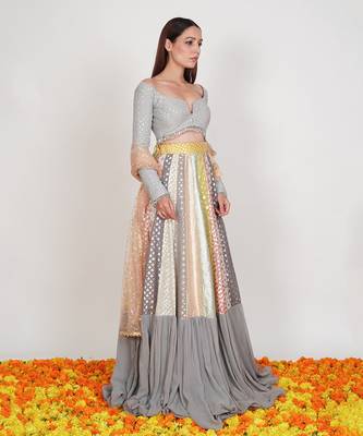 pastel gery seerat lehenga 4
