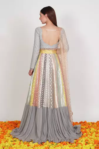 pastel gery seerat lehenga