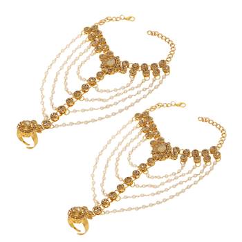Indian Bollywood Embellished Kundan Moti Ring Bracelet Hand Harness Finger Ring Chain Bracelet for Girls Women 2