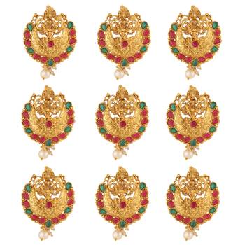 Gold brooch 2