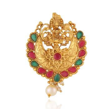 Gold brooch 4