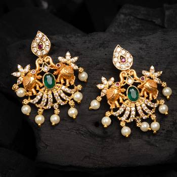 Gold emerald   chandbali 1