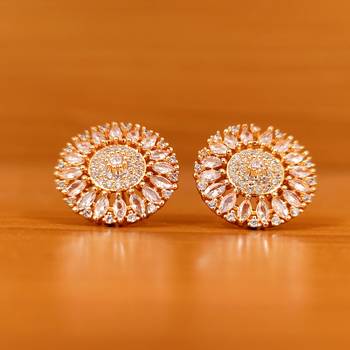 White cubic zirconia studs 3