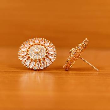 White cubic zirconia studs 4