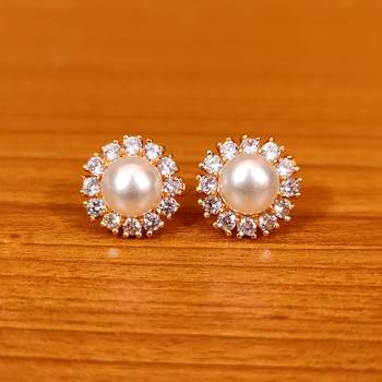White cubic zirconia studs 1